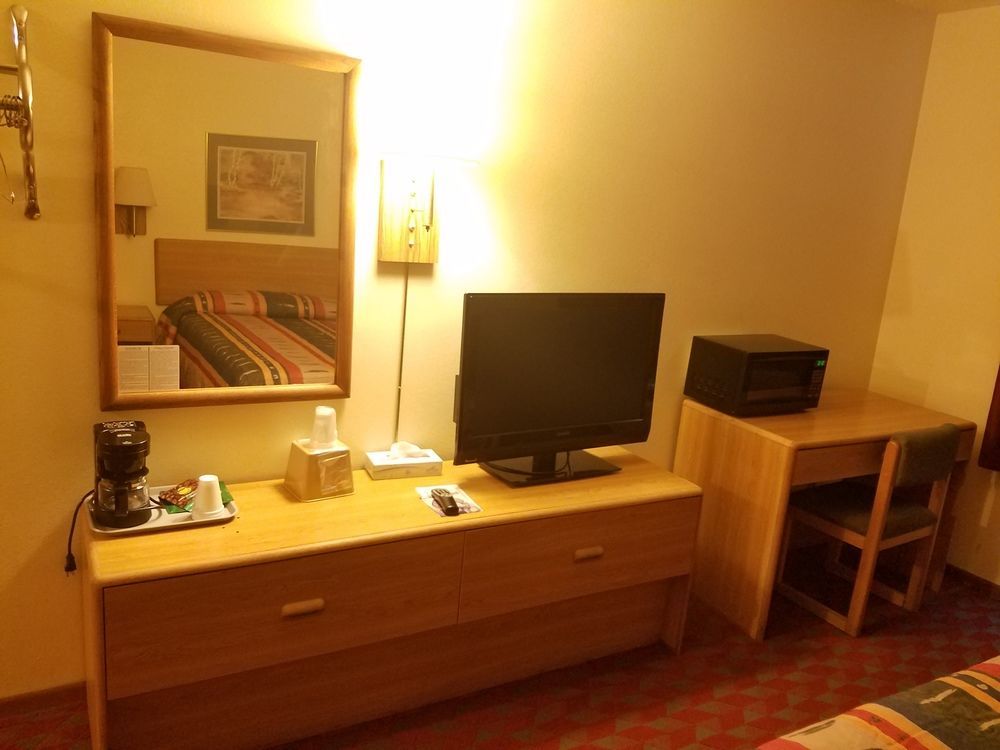 Sunset Inn Williamsburg Ngoại thất bức ảnh